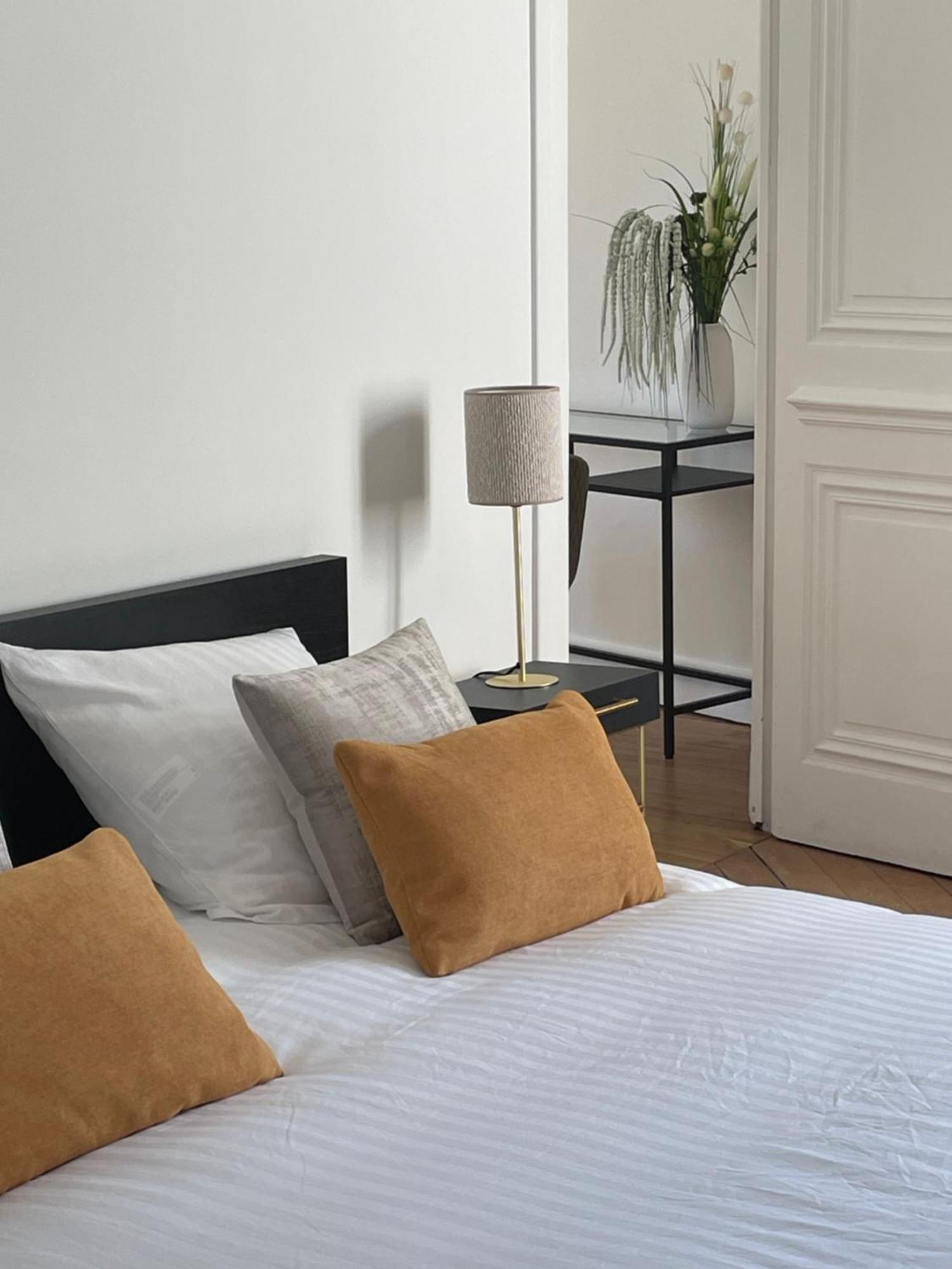 Grand Appartement D'Exception Au Chateau Randin Écully Kültér fotó