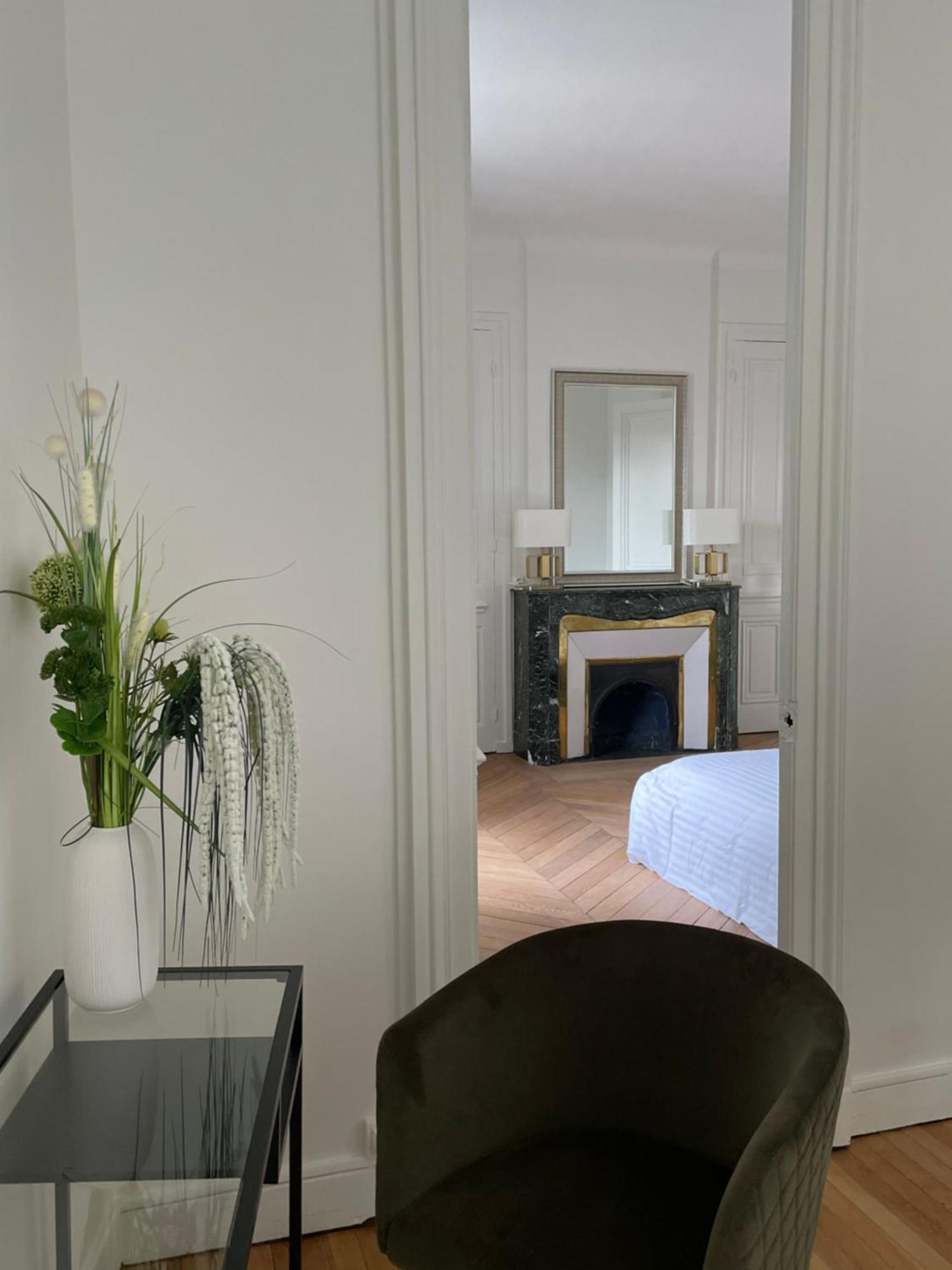 Grand Appartement D'Exception Au Chateau Randin Écully Kültér fotó